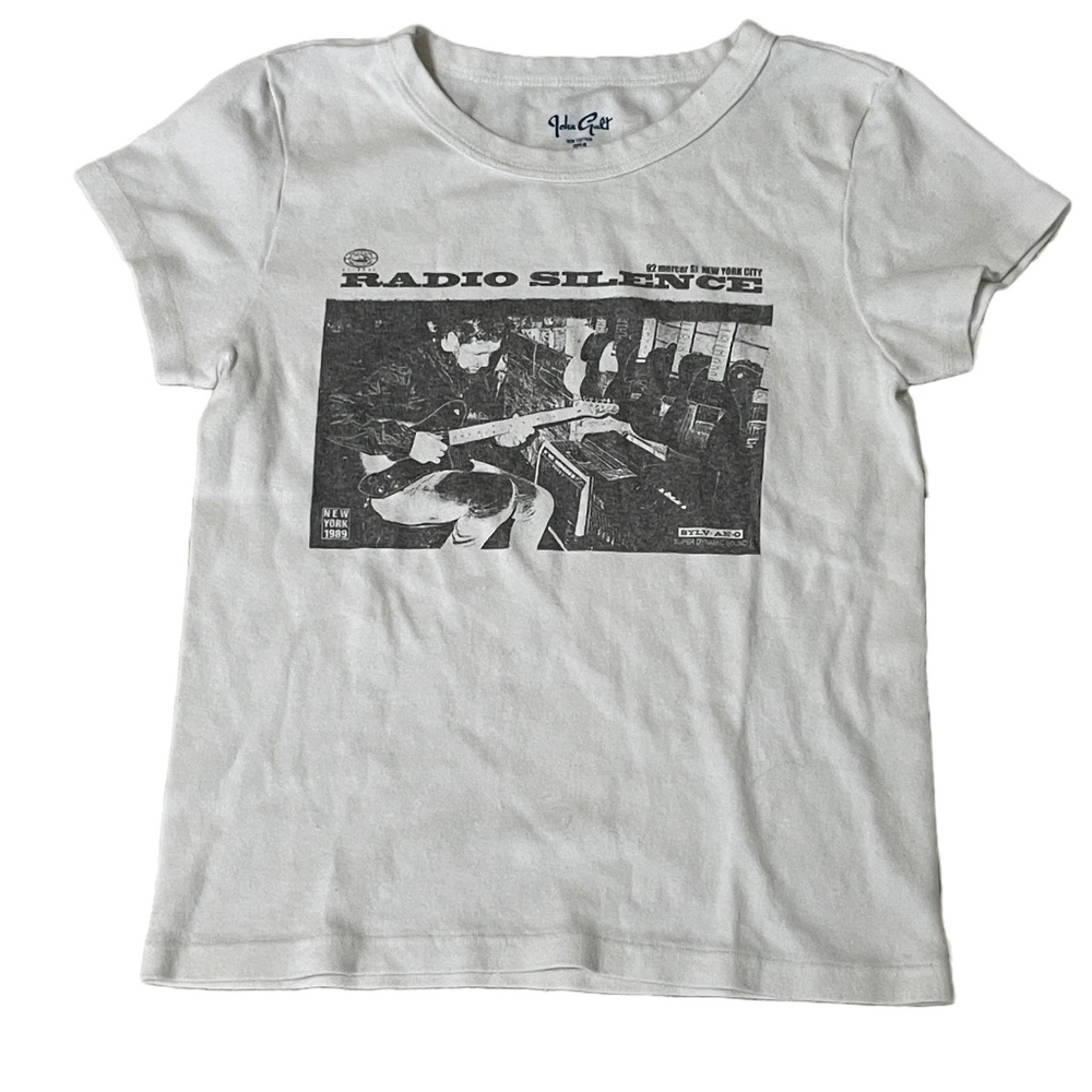 new without tags Brandy melville radio silence white graphic tee!